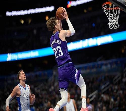 里尔对阵摩,纳哥前瞻,中场悍将八,皇冠体育app下载,皇冠体育官网,澳门皇冠体育,bet皇冠体育在线