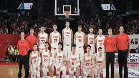 于根伟谈球队阵容调整：逐步提升匹配度